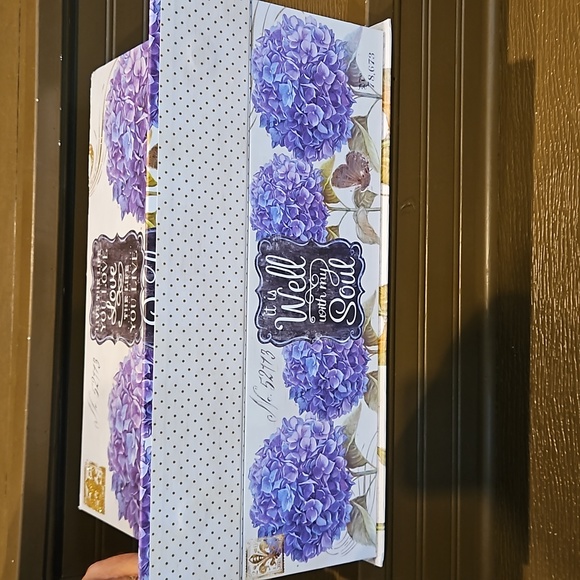 Tri Coastal Storage Keepsake Box w/ Magnetic Lid - Picture 6 of 7